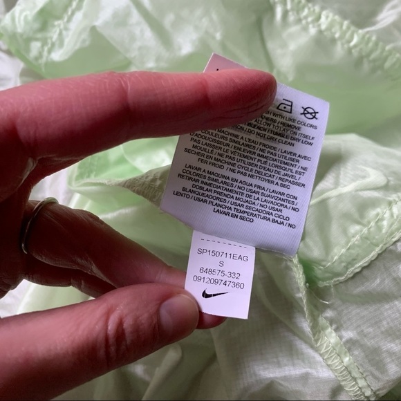 Nike Womens Transparent Packable Light Wind Running Lime Midi Jacket Small S - Picture 5 of 8